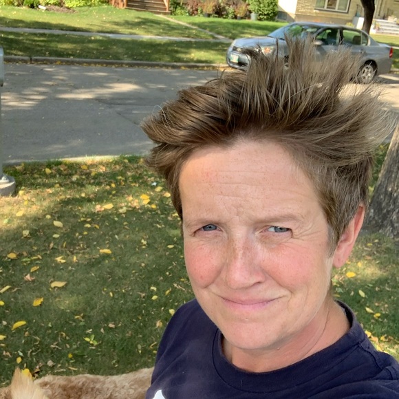 Meet your Posher, Heather - Picture 1 of 1